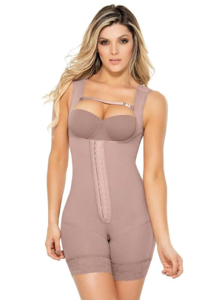 Fina- Faja Colombian Girdle with Clips and Zipper in Crotch